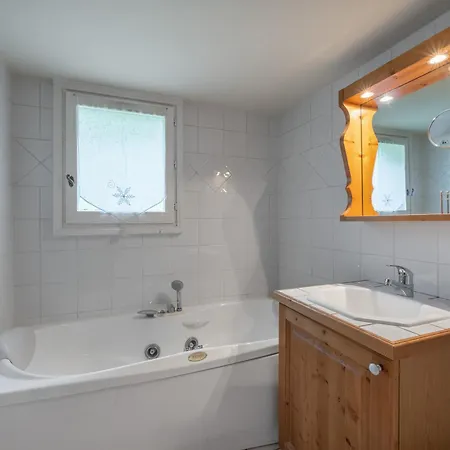 Duplex Pour 8 Pers Avec Sauna Et Parking à Méribel - Fr-1-566-69 * Les Allues