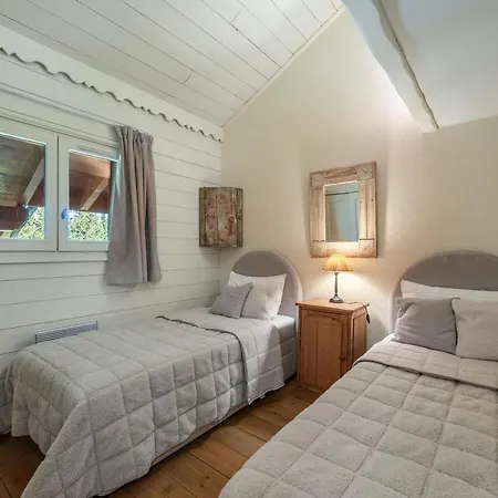 Appartement Duplex Pour 8 Pers Avec Sauna Et Parking à Méribel - Fr-1-566-69 *